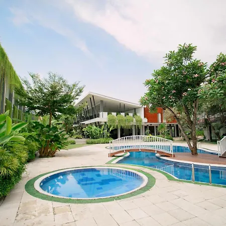 Lpp Garden Hotel